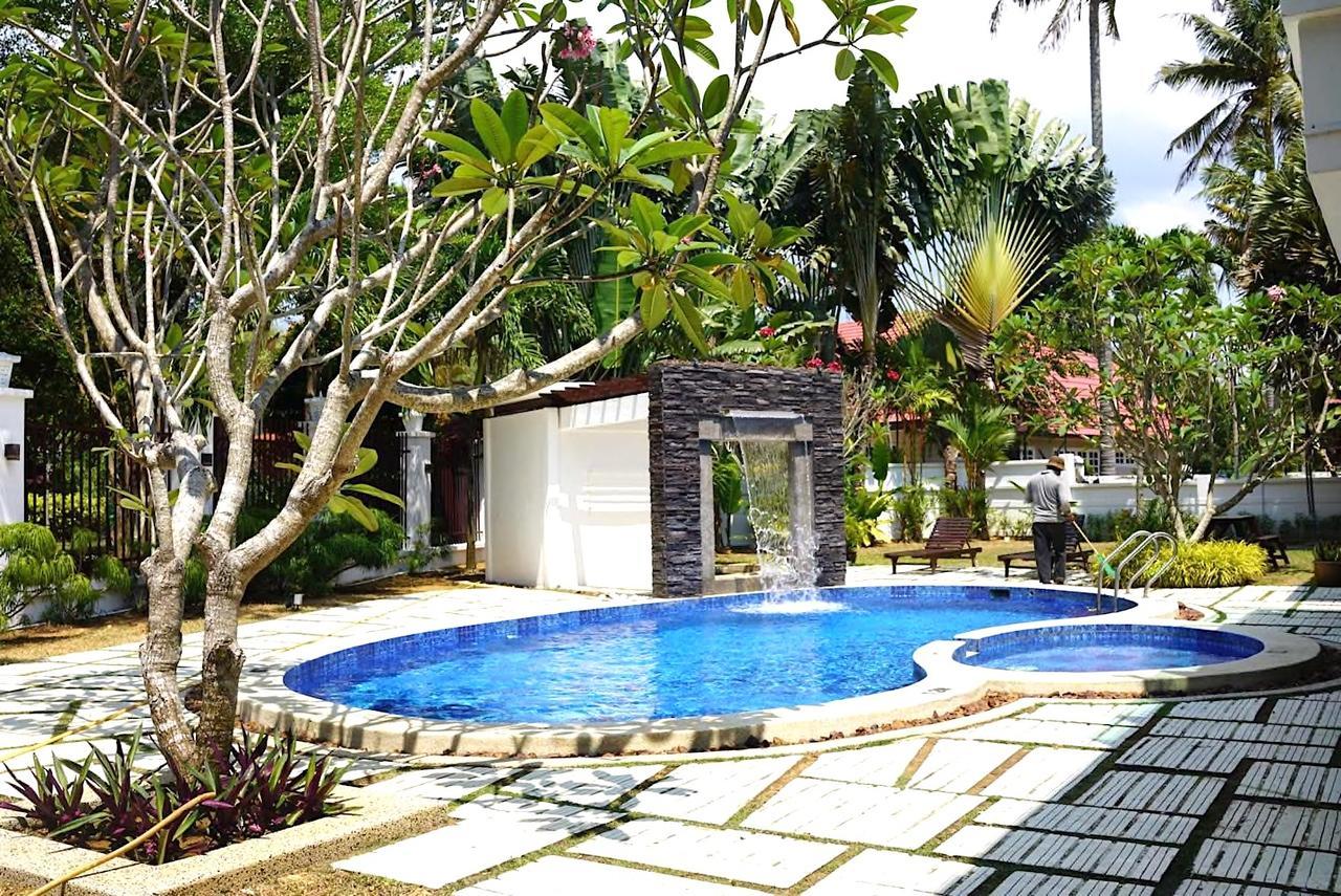 12Haven - Stunning Seaside Luxury Villa PortDickson Port Dickson Exteriör bild