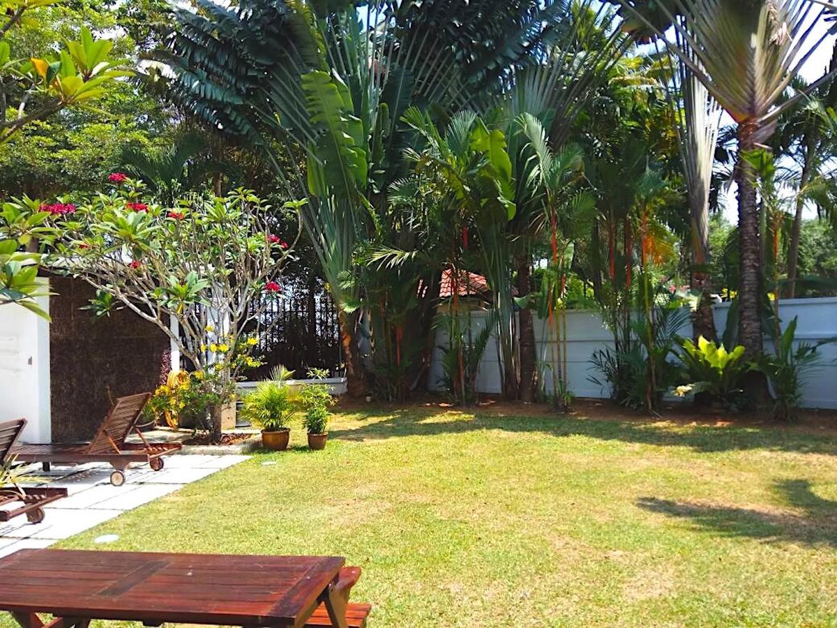 12Haven - Stunning Seaside Luxury Villa PortDickson Port Dickson Exteriör bild