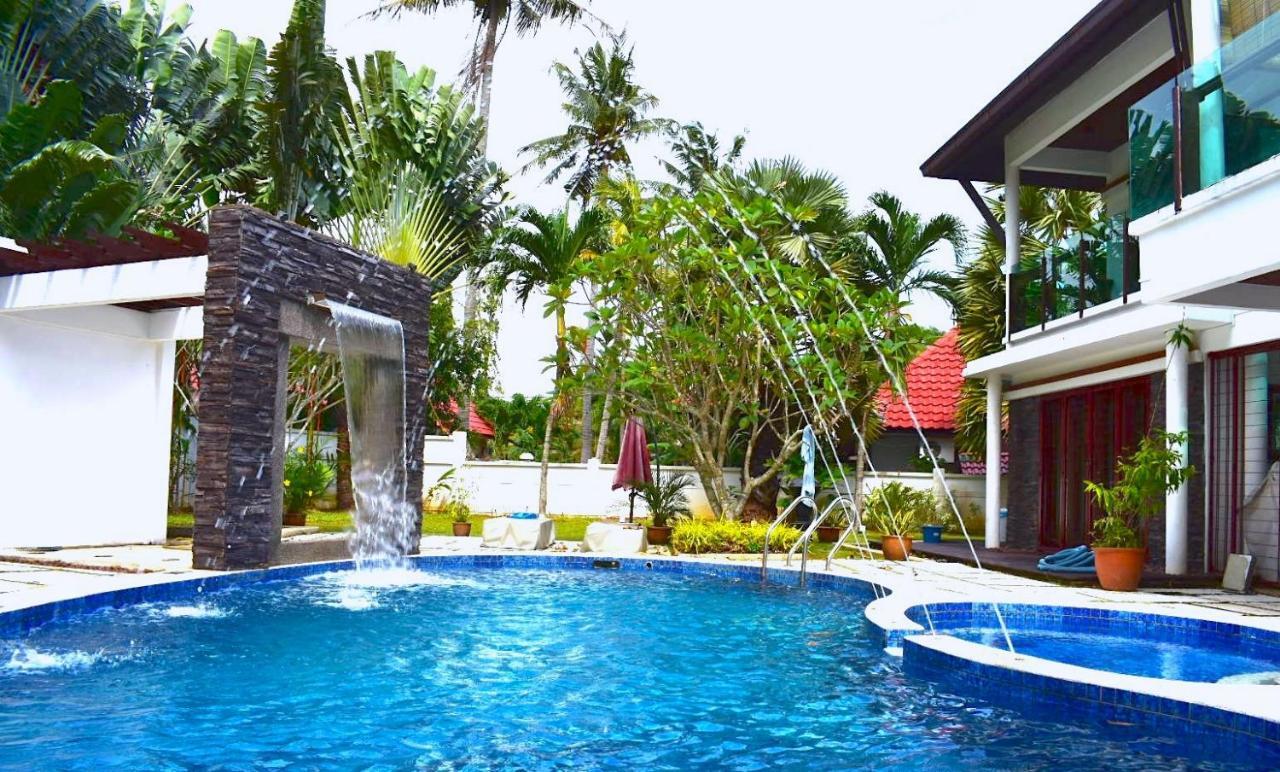 12Haven - Stunning Seaside Luxury Villa PortDickson Port Dickson Exteriör bild